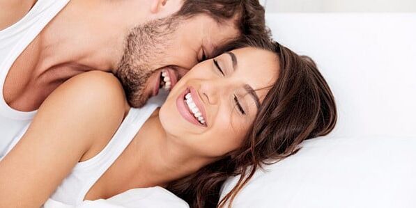 The couple will experience new sensations when using accessories on the penis.